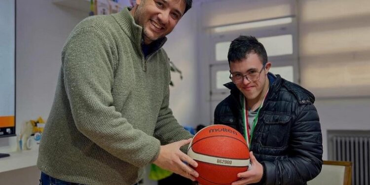 Bauti Hernández, cañadense subcampeón en Italia, fue recibido por el Intendente Matias Chale