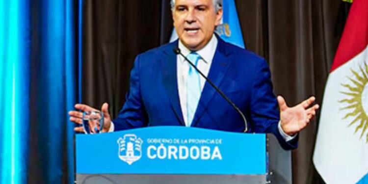 Jubilaciones en Córdoba: Llaryora anunció un aumento de 84% y un bono bimestral