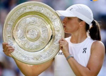 Bicicleta en Wimbledon: histórica paliza de Swiatek y llanto desconsolado de Anisimova