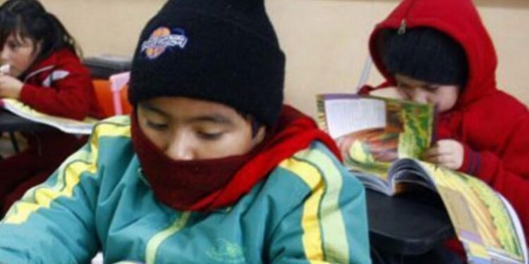 La provincia de Santa Fe descarta suspender las clases por la ola de frío