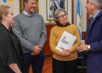 El senador Diana mantuvo una importante reunión con ministros provinciales para avanzar en obras clave para Monje