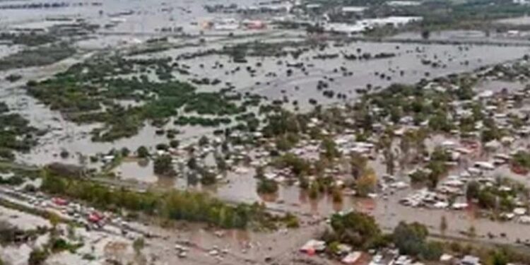 El Gobierno subsidiará a damnificados por las inundaciones