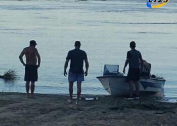 TRES JÓVENES FUERON RESCATADOS TRAS CAER AL AGUA EN EL RÍO PARANÁ FRENTE A SAN LORENZO