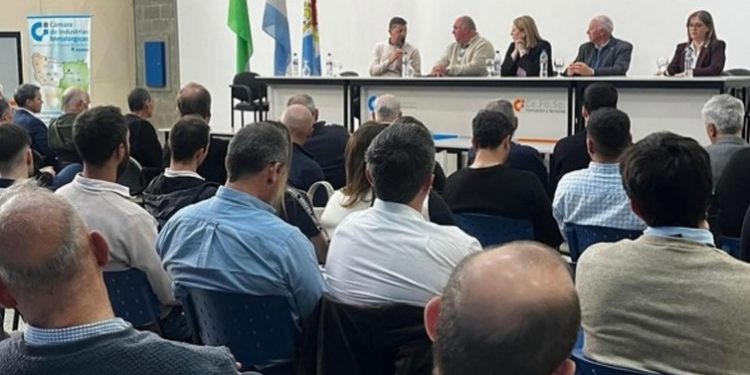 La industria santafesina puso el foco en Gálvez: encuentro de FISFE con autoridades y empresarios