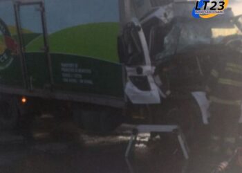 Dos camiones chocaron en la autopista Rosario-Santa Fe