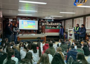 CHARLAS DE TRANSITO EN EL MARCO DE PROYECTO DE HABITOS SALUDABLES EN LA ESCUELA N°6016 ÁNGEL S YGOBONE