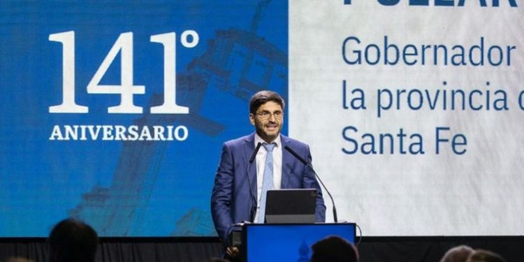 Pullaro pidió “no volver al populismo” y que al equilibrio fiscal le sigan “políticas de desarrollo productivo”