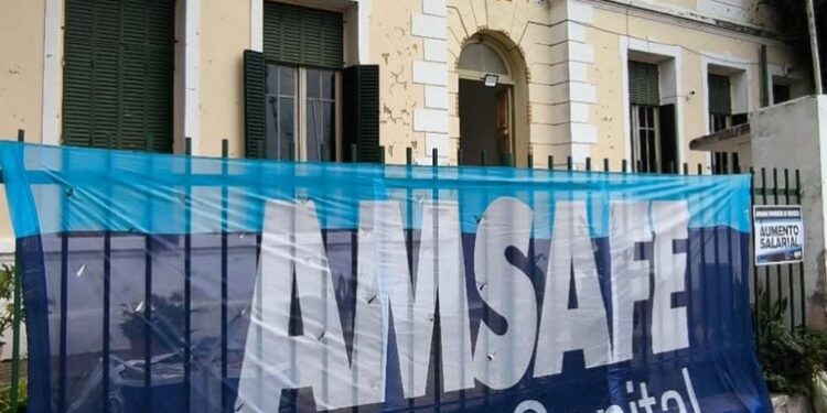 AMSAFE RECHAZA EL CIERRE DE LA PARITARIA POR DECRETO