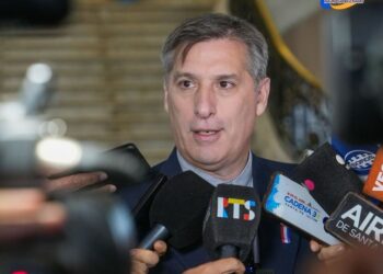 Olivares: “No dejaremos que el kirchnerismo meta la mano en los fondos del Iapos”