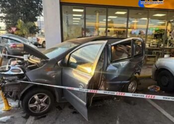 Perdió el control del auto, ingreso a una estación de servicio y mató a una mujer