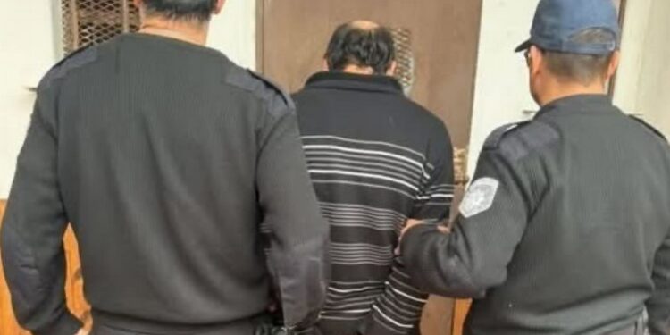 Barrancas: Ingresó a robar en una vivienda y lo detuvieron