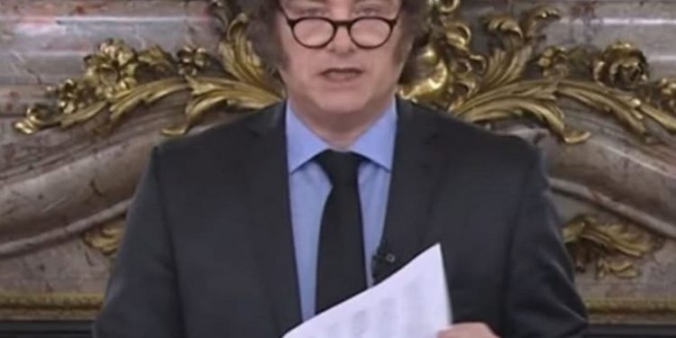 MILEI PRESENTÓ EL PRESUPUESTO 2026 Y ASEGURÓ: “LO PEOR YA PASÓ”