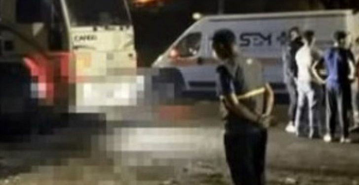 SU FAMILIA LO VELABA Y LLEGÓ A SU PROPIO FUNERAL PARA AVISAR QUE ESTABA VIVO