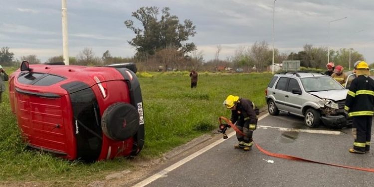 San Genaro: ACCIDENTE CON CINCO HERIDOS EN CRUCE DE RUTAS 34 Y 65.