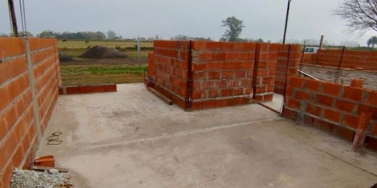 El Gobierno Provincial licitó la terminación de 16 viviendas para familias de Salto Grande