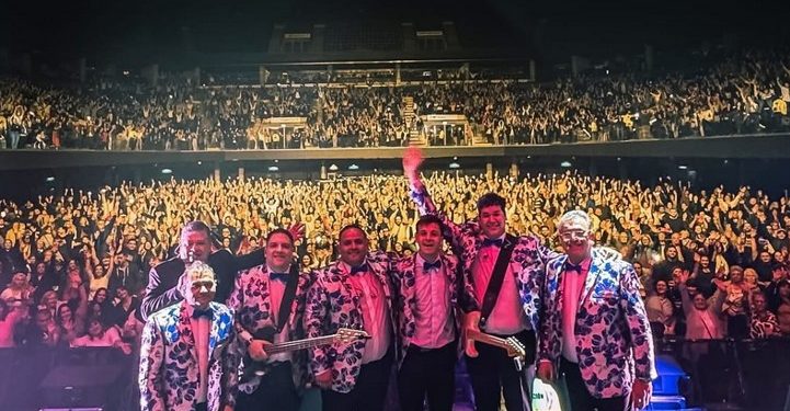 “Una noche de oro” en el Movistar Arena: Los Palmeras y El Puma Rodríguez hicieron historia con un show inolvidable