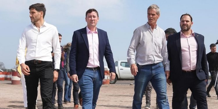 Esteban Motta junto a Pullaro en la recorrida por el departamento San Martín: “Este es un gobierno con los pies sobre la tierra”
