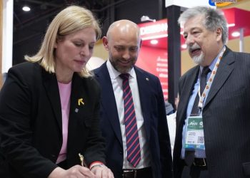 Scaglia: “Impulsamos el desarrollo industrial de Santa Fe para integrarlo activamente a las nuevas demandas globales”