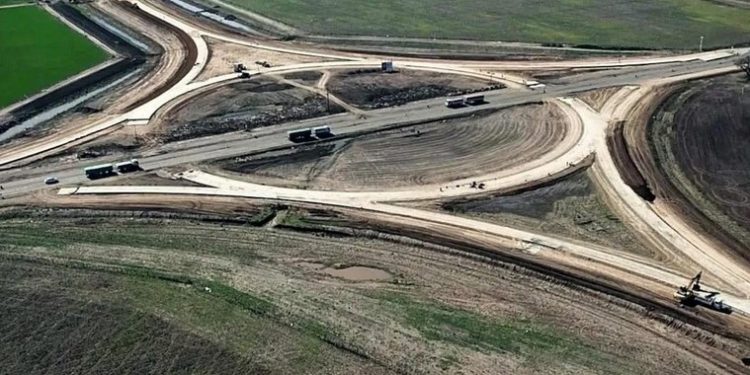 Mirá como esta quedando la nueva rotonda en el cruce de la nueva ruta provincial que va hasta los puertos de Timbúes y la Ruta Provincial N° 91