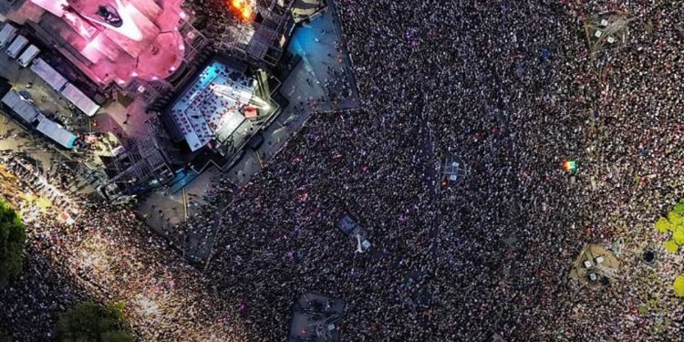 Tricentenario de Rosario: 250 mil personas vivieron el histórico show de Nicki Nicole y Baglietto al pie del Monumento a la Bandera