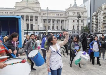 Amsafe ratificó el paro de este martes y el gobierno dice que en Santa Fe las escuelas estarán abiertas