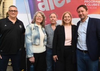 El senador Esteban Motta junto a Pullaro y Scaglia, acompañaron a clubes del departamento San Martín en la presentación del programa “Alentar”