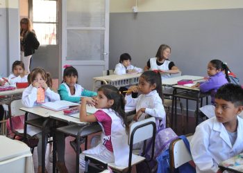 LA PROVINCIA CONFIRMO QUE LAS ESCUELAS ESTARAN ABIERTAS ESTE MARTES Y QUE LOS DOCENTES DEBERAN COMPLETAR LA DECLARACION JURADA