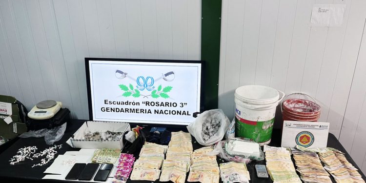 PROCEDIMIENTO DE GENDARMERÍA POR DROGAS EN SAN LORENZO