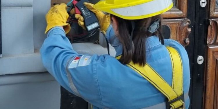 EPE detectó otras 7 mil conexiones irregulares y asciende a $ 2.900 millones el dinero recuperado por el fraude