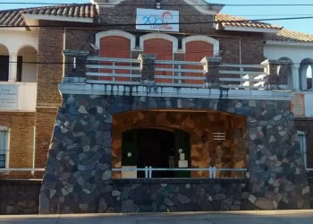 UN ALUMNO DE TERCER AÑO FUE ATACADO POR SUS COMPAÑEROS EN FUNES