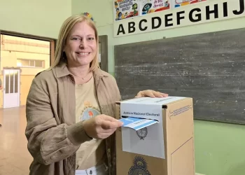 Votó Gisela Scaglia: “Los santafesinos hoy haremos historia y mañana Argentina va a hablar de nosotros”