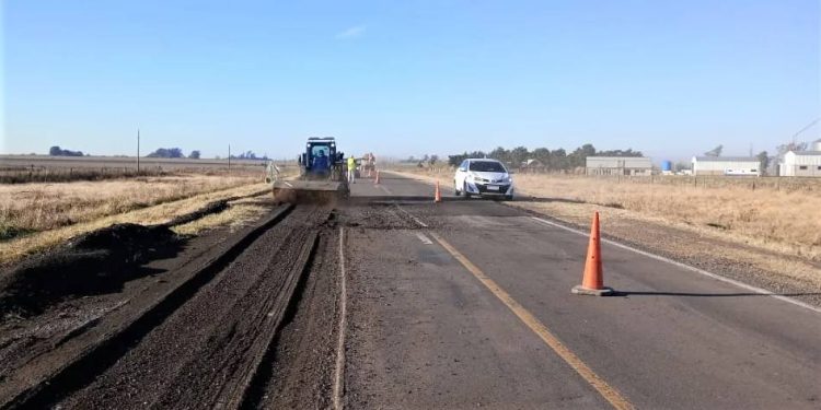 VIALIDAD NACIONAL AVANZA CON LAS MEJORAS SOBRE RN 178 EN LAS ROSAS Y VILLA ELOISA