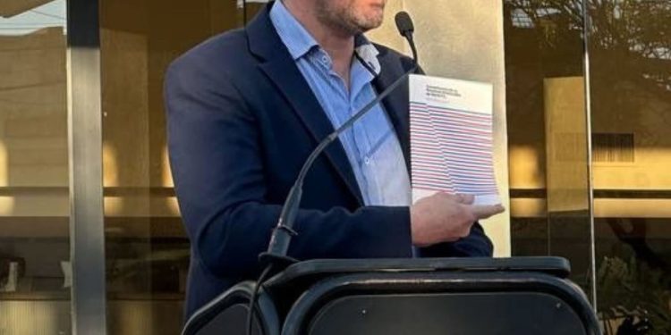 El Senador Motta tomó juramento a autoridades e instituciones bajo la nueva Constitución de Santa Fe