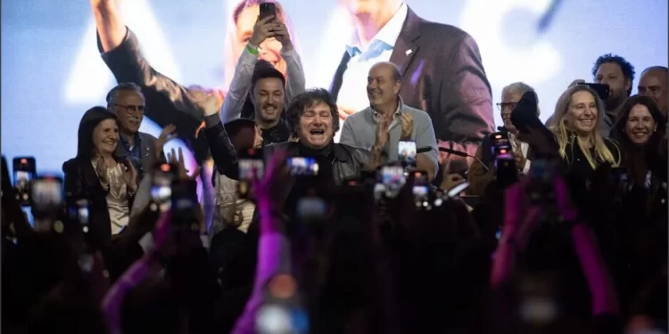 Categórico triunfo de La Libertad Avanza: gana en la provincia de Buenos Aires y obtiene más del 40% de los votos en todo el país