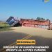 Vuelco de un camión cargado en Ruta 66, en la curva del viejo camino de AFA Cañada Rosquín