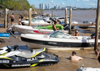 Clubes náuticos y guarderías apoyan los controles de alcoholemia para navegantes