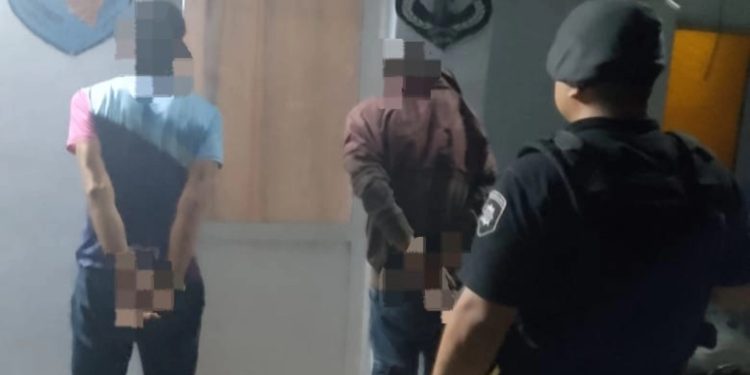 DOS HOMBRES FUERON APREHENDIDOS POR DISTURBIOS EN LA COSTA DE CORONDA
