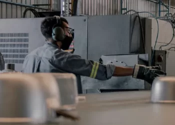 La fábrica de ollas y cacerolas Essen, ubicada en Venado Tuerto, redujo un 10% de su personal, algo que también está ocurriendo en otras metalúrgicas del sur santafesino.