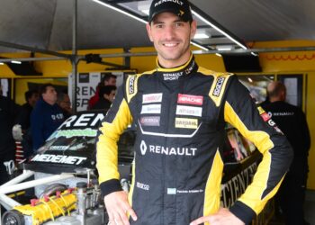 El Flaco de las Parejas ganó en Mendoza: Facu Ardusso logró la victoria en la 1ra Final del Turismo Carretera 2000