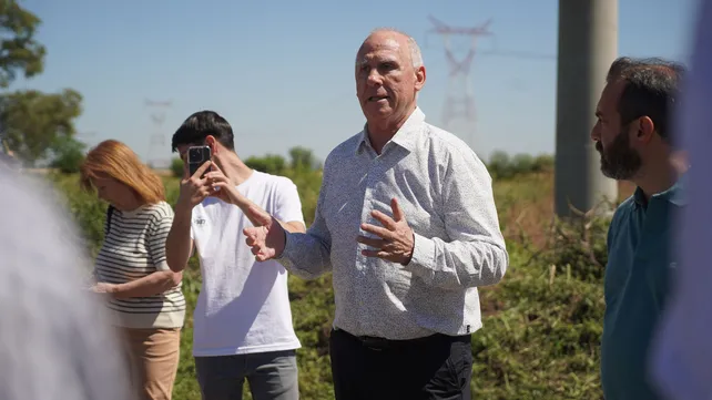 Puerto General San Martín: Carlos De Grandis inauguró la calle Héroes de Malvinas y anunció $ 4.400 millones en obras
