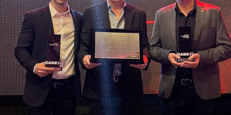 Grupo Criolani nuevamente premiado por CASE IH: Número uno en venta de cosechadoras y repuestos