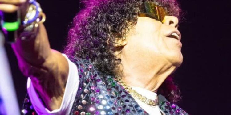 La Mona Jimenez cerró su 2025 con un show histórico en el Estadio Único de La Plata