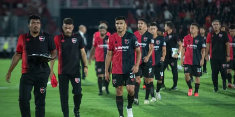 CRISIS EN NEWELLS: RECLAMOS Y RIESGOS DE SUSPENSION DEL PARTIDO DE RACING