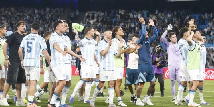 Racing le ganó a River y lo eliminó del Torneo Clausura