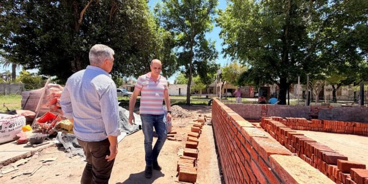 Avanza la construcción del nuevo aula en la Escuela Primaria N.º 6016 de San Genaro