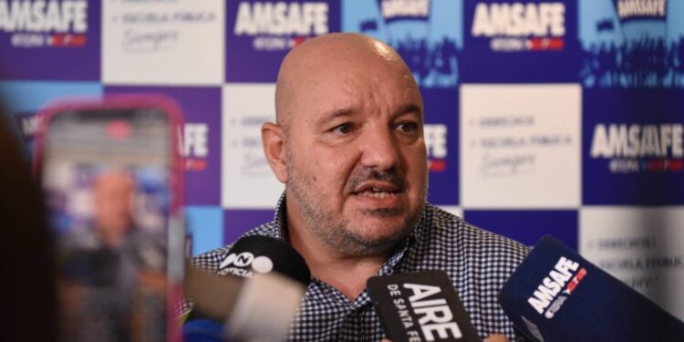 AMSAFE rechazó el aumento del 3,8%: “El Gobierno provincial ajusta sin diálogo y con sumas en negro”