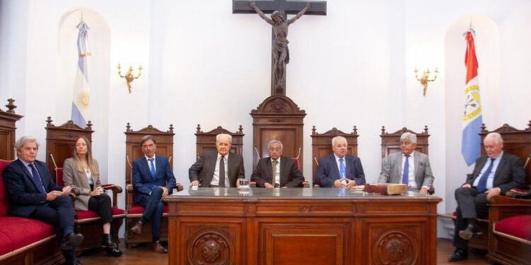 La elección del nuevo presidente de la Corte Suprema pasó a un cuarto intermedio