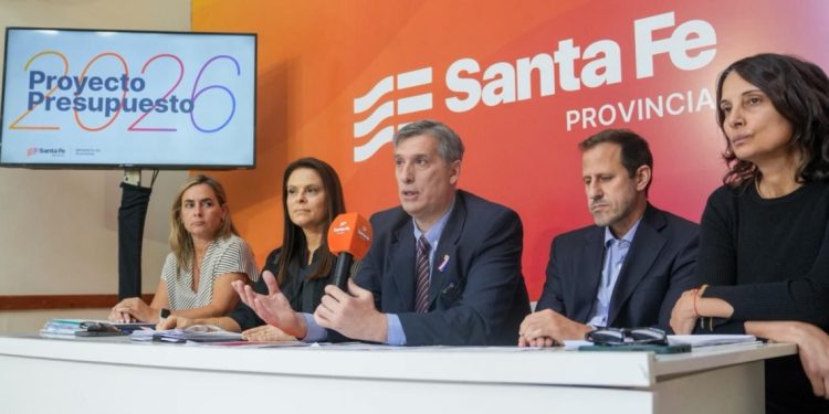 Equilibrio fiscal y foco en seguridad, educación, salud e infraestructura: los ejes del Presupuesto 2026