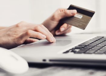 Jubilado de Capitán Bermúdez fue estafado por casi 2 millones de pesos.