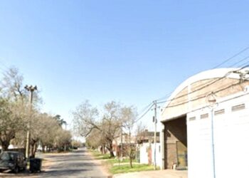 Fray Luis Beltrán: Investigan la muerte de un hombre que se habría caído desde el techo de una empresa